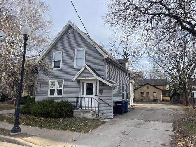 property at 612 Jackson St