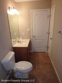 407 Golden Eagle Dr photo'