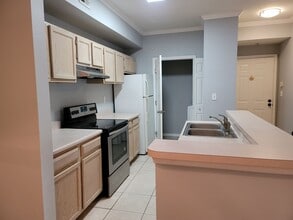 5608 Pinnacle Heights Cir in Tampa, FL - Building Photo - Building Photo