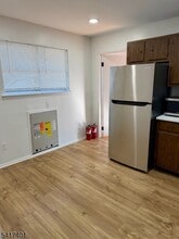 15 College Dr in Edison, NJ - Building Photo - Building Photo