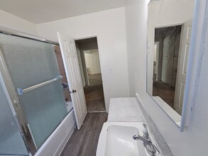 2232 E Lenita Ln in Santa Ana, CA - Building Photo - Building Photo
