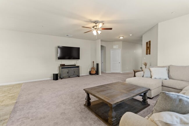 9408 Citrus Creek Dr in Bakersfield, CA - Building Photo - Building Photo