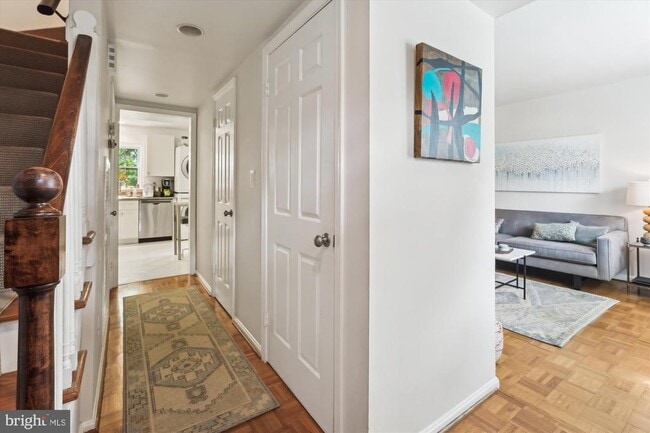 6672 Hillandale Rd in Chevy Chase, MD - Building Photo - Building Photo