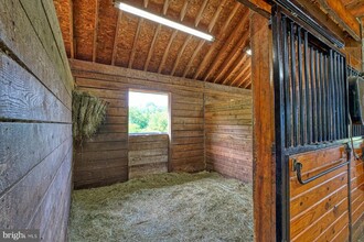 3959 Cobbler Mountain Rd in Delaplane, VA - Building Photo - Building Photo