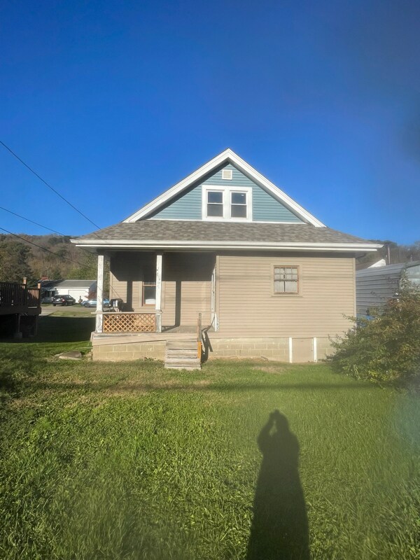 55635 National Rd in Bridgeport, OH - Building Photo - Building Photo