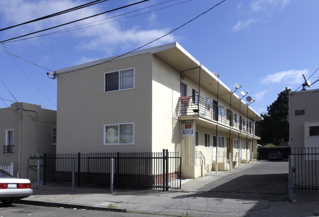 3768-3770 Brookdale Ave in Oakland, CA - Building Photo