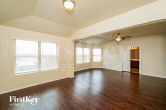 2546 Just My Style in San Antonio, TX - Building Photo - Building Photo