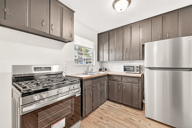 property at 7257 Yoe St