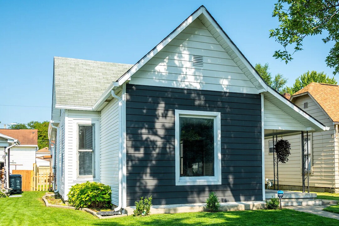 844 River Ave in Indianapolis, IN - Building Photo
