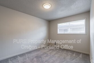 760 Plymouth Dr NE in Salem, OR - Building Photo - Building Photo
