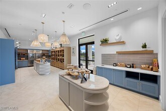 828 Hideaway Cir E in Marco Island, FL - Building Photo - Building Photo