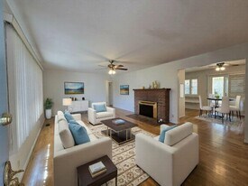 1844 NW Keasey St in Roseburg, OR - Building Photo