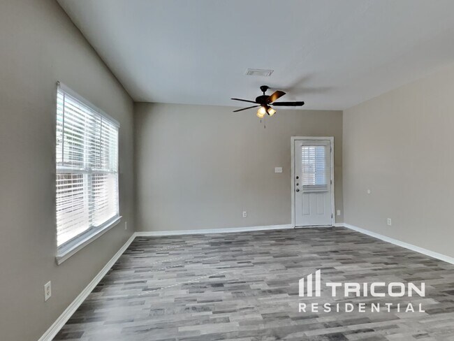 10015 Sweet Nectar Ln in Tomball, TX - Building Photo - Building Photo