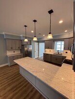 4893 W Swamp Rd in Doylestown, PA - Building Photo