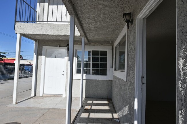 property at 1512 Cobb Ln