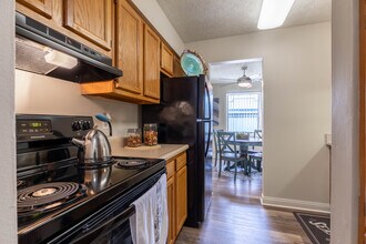 Elms in Gahanna, OH - Building Photo - Interior Photo