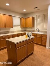 1601 Mountain Ln in Reno, NV - Building Photo - Building Photo