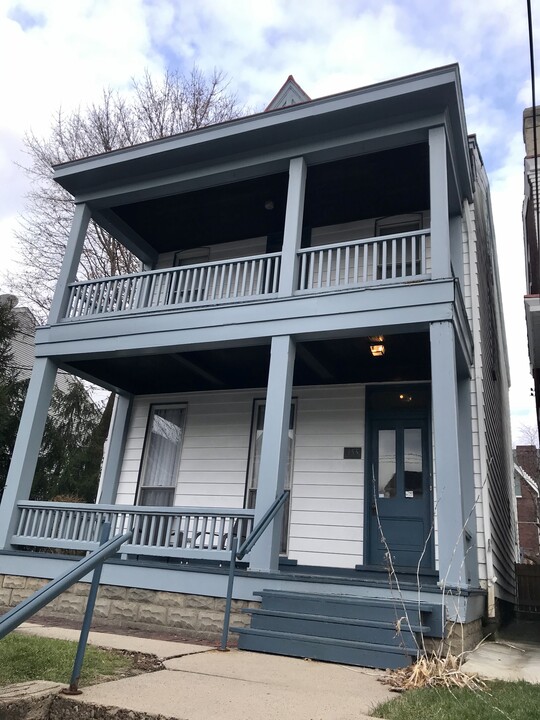 355 Lehigh Ave in Pittsburgh, PA - Building Photo