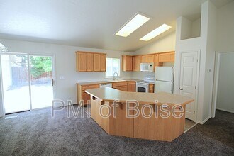 9066 W Cannel Island St in Boise, ID - Building Photo - Building Photo