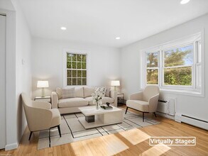 240 Sunnyridge Ave in Fairfield, CT - Building Photo - Building Photo