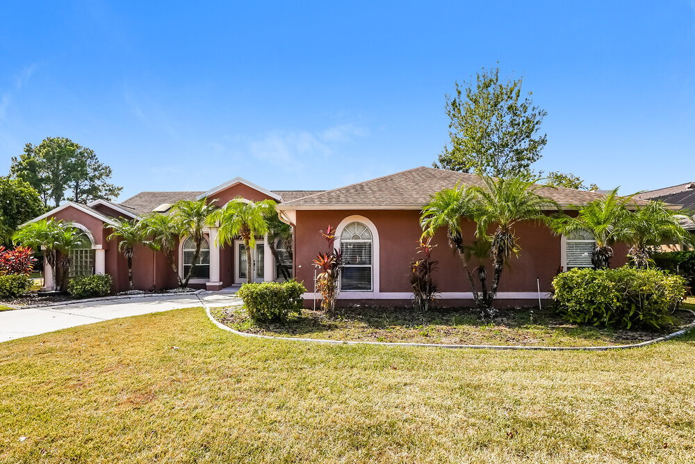 19515 Lake Osceola Ln in Odessa, FL - Building Photo