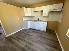 4 Hiland Pl in Benton, AR - Building Photo - Building Photo