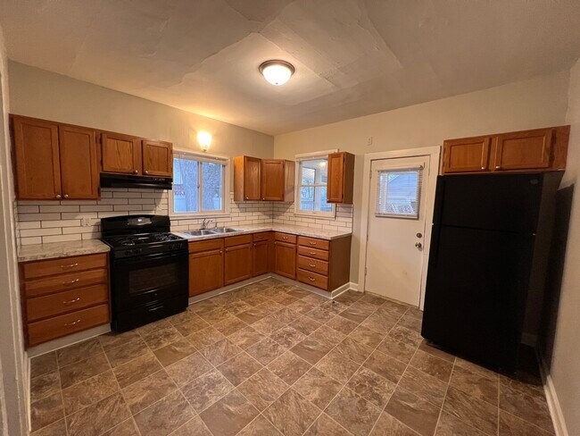 26 Ann St NE in Grand Rapids, MI - Building Photo - Building Photo
