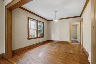 1027 17th Ave SE in Minneapolis, MN - Building Photo - Building Photo