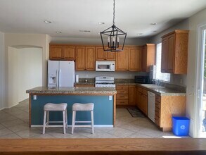 1013 Eagle Ln in Frazier Park, CA - Building Photo - Building Photo