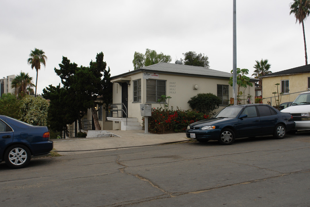 5047 University Ave in San Diego, CA - Foto de edificio