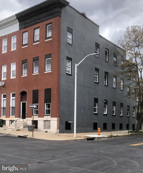 601 N Carrollton Ave, Unit 2 in Baltimore, MD - Foto de edificio