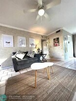 4652 Poinciana St in Lauderdale-by-the-Sea, FL - Building Photo