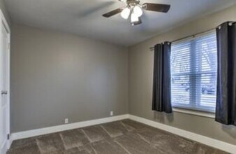 7316 S 71st Ave in La Vista, NE - Building Photo - Building Photo