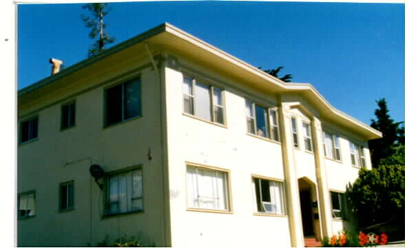 24 Rio Vista Ave in Oakland, CA - Building Photo - Building Photo