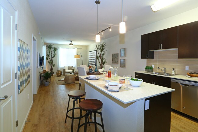 IMT Desert Ridge in Phoenix, AZ - Building Photo - Interior Photo