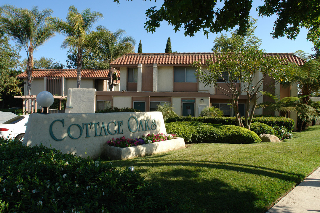 Cottage Oaks Apartments in Santa Barbara, CA - Building Photo