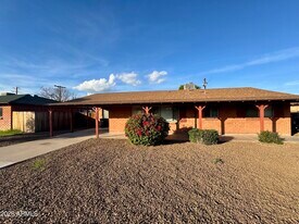 7508 E Holly St in Scottsdale, AZ - Building Photo