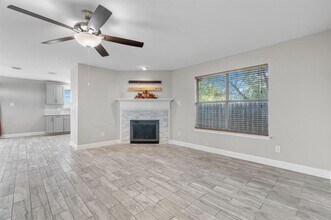 9952 Sparrow Hawk Ln in Fort Worth, TX - Building Photo - Building Photo