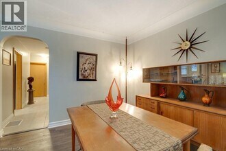 69 Edinburgh Rd in Kitchener, ON - Building Photo - Building Photo