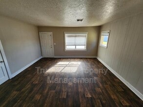 916 Arlington St in Ada, OK - Building Photo - Building Photo