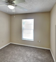 11631 Country Run Rd in Tampa, FL - Building Photo - Building Photo