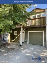 3427 Sharon Way in White City, OR - Building Photo