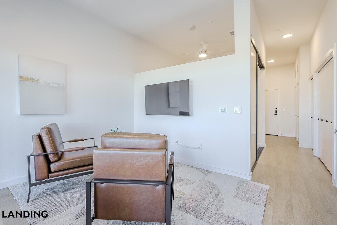 2623 Keene St, Unit 509 in Houston, TX - Building Photo