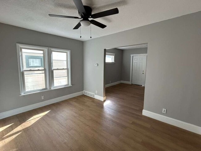 1093 E 147th St in Cleveland, OH - Building Photo - Building Photo