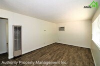 3994 Mercury Dr photo'