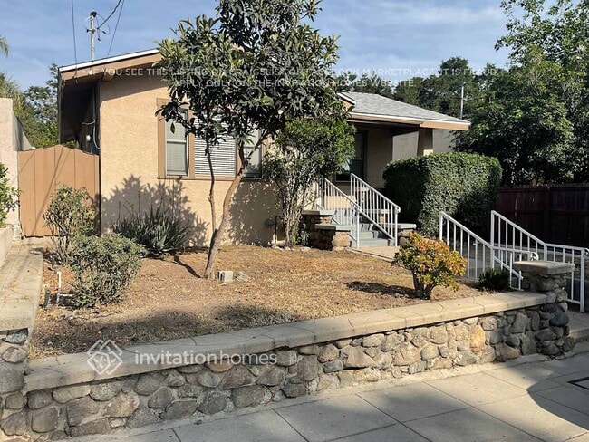 property at 10018 Silverton Ave