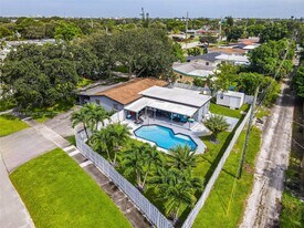 3338 Taft St in Hollywood, FL - Building Photo