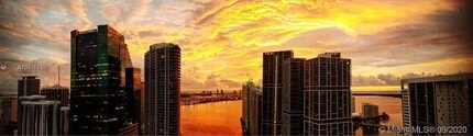 31 SE 5th St, Unit 4314 in Miami, FL - Building Photo - Building Photo