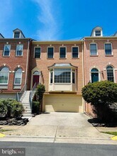 8552 Westown Way in Vienna, VA - Building Photo - Building Photo