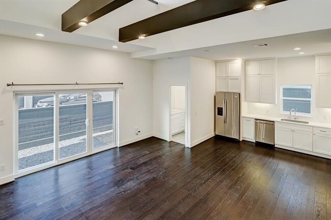 property at 1906 Jack Oak Ave